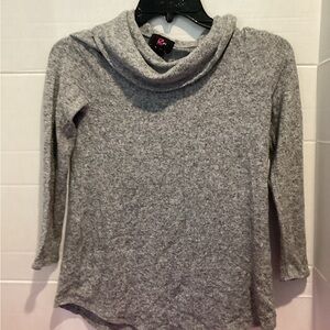 Girls IZ Girl Byer Grey Heather Cowl Neck pullover Sweater size Medium (10/12)